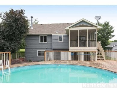 17505 Rustic Hills Dr, Eden Prairie, MN 55346 - photo 2