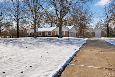 13 Jacks Cabin Dr, Defiance, MO 63341 - photo 3