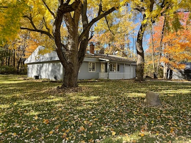 92430 Center St, Dowagiac, MI 49047 - photo 4