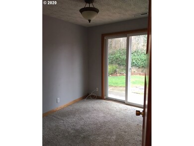 2065 Tumwater St, West Linn, OR 97068 - photo 7