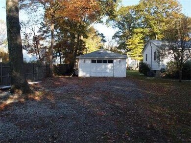 3 Shade St, Randolph, MA 02368 - photo 2