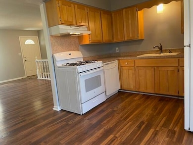 873 Mccarty St NW, Grand Rapids, MI 49544 - photo 4