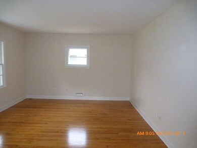 443 Webster St, Batavia, IL 60510 - photo 2