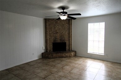 1101 Wilson Dr, Rosenberg, TX 77471 - photo 5