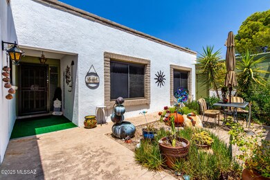 8914 E Maple Leaf Dr, Tucson, AZ 85710 - photo 5