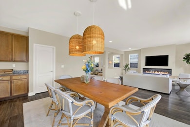 307 Maverick Dr, Vacaville, CA 95687 - photo 5