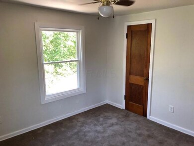 2713 Eakin Rd unit 715, Columbus, OH 43204 - photo 2