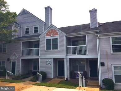 13587 Orchard Dr unit 3587, Clifton, VA 20124 - photo 2