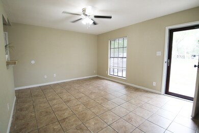 803 W Hutchinson St, Beeville, TX 78102 - photo 2