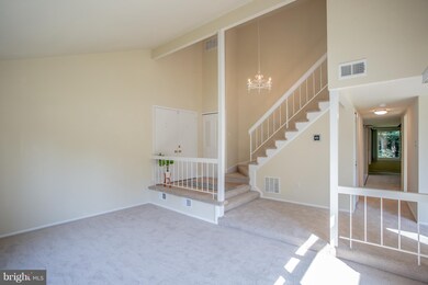 422 Sugarland Run Dr, Sterling, VA 20164 - photo 5