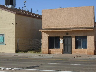 318 E Second St, Winslow, AZ 86047 - photo 2