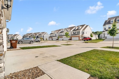 805 Dipper Ln unit 2, Aurora, OH 44202 - photo 6