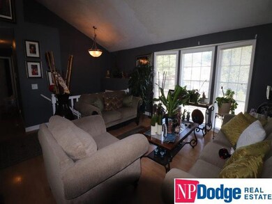 8173 Willit St, Omaha, NE 68122 - photo 4