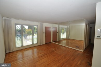 6000 Rosedale Dr, Hyattsville, MD 20782 - photo 2