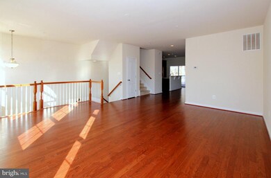 8523 Crooked Tree Ln, Laurel, MD 20724 - photo 4
