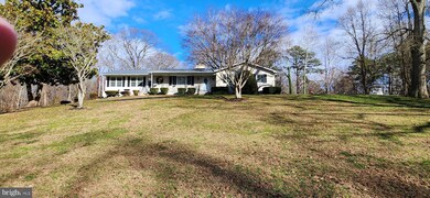 26170 Jones Wharf Rd, Hollywood, MD 20636 - photo 2