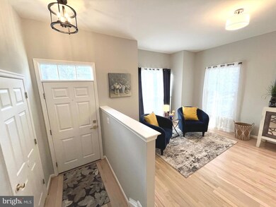 22018 Box Car Square, Sterling, VA 20166 - photo 3