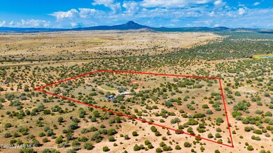 112b Juniperwood Ranch, Ash Fork, AZ 86320 - photo 4