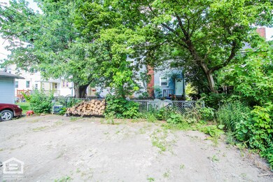2375 N 4th-5