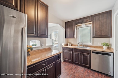 06-1205-Loraine-Ave-Lansing-MI-48910-Win