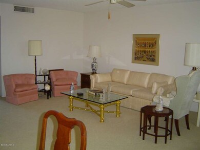 Living Rm