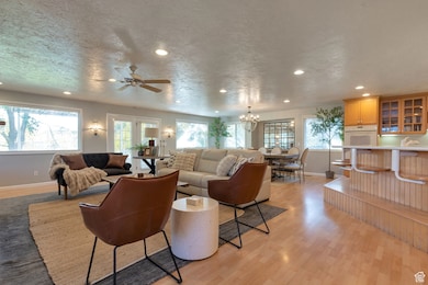 913 W 2025 S, Woods Cross, UT 84087 - photo 4