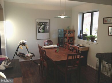 1658 Parkcrest Cir unit 300, Reston, VA 20190 - photo 7