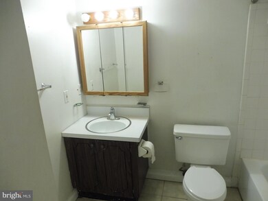 406 Girard St, Gaithersburg, MD 20877 - photo 7