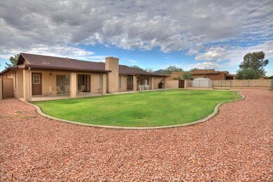 014_Large Covered Patio