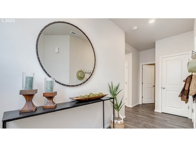 2805 U St, Springfield, OR 97477 - photo 2