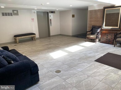 2903 Fallstaff Rd unit 302, Baltimore, MD 21209 - photo 2