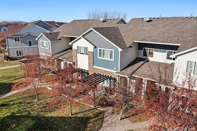 194 Shetland Ln, Circle Pines, MN 55014 - photo 2