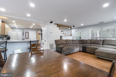 9801 Emerald Ln, Newburg, MD 20664 - photo 7