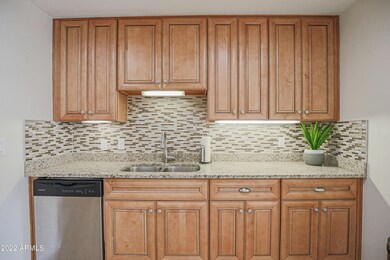 1107 E Las Palmaritas Dr, Phoenix, AZ 85020 - photo 7