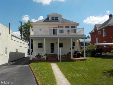 228 N Queen St, Littlestown, PA 17340 - photo 3