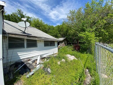 312 S Texas St, Celina, TX 75009 - photo 3