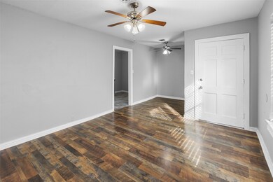 1105 Woodlawn Blvd, Denison, TX 75020 - photo 2