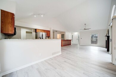 3678 Lakestone Cir, Hilliard, OH 43026 - photo 7