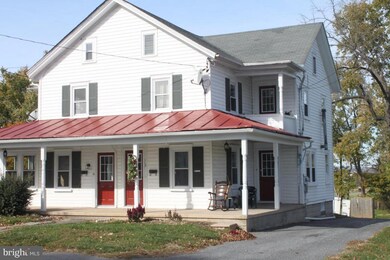 109 E Main St, Leola, PA 17540 - photo 2