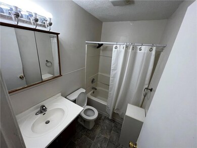 21 E Hillside Ave, Des Moines, IA 50315 - photo 6