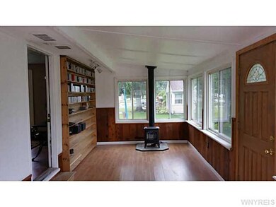 Porch - Enclosed 3 Season Room