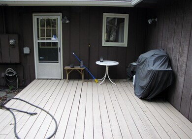 Bowen Deck