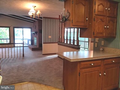 124 Madison Cir, Locust Grove, VA 22508 - photo 5