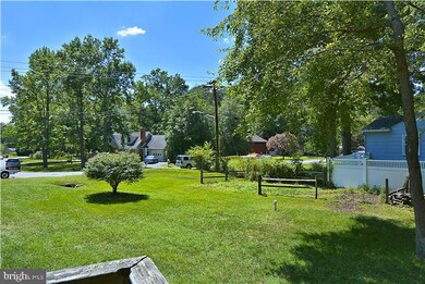 330 Edgemere Dr, Annapolis, MD 21403 - photo 3