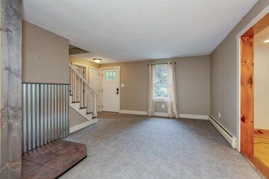 18 Sherwood Forest Rd, Weare, NH 03281 - photo 5