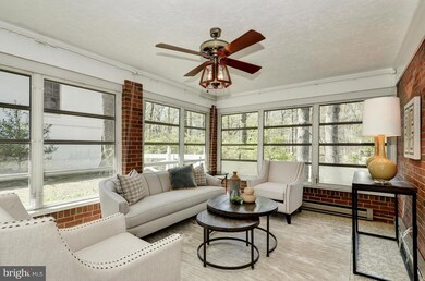 3428 Barger Dr, Falls Church, VA 22044 - photo 5