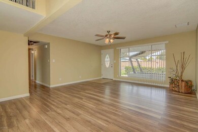 3 LivingRoom_2