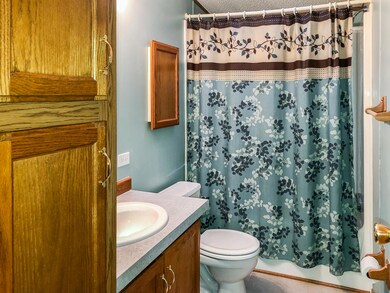 4607 Camden Bath 2