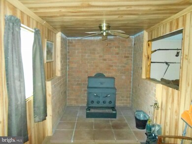 1667 Sawmill Rd, Hedgesville, WV 25427 - photo 5