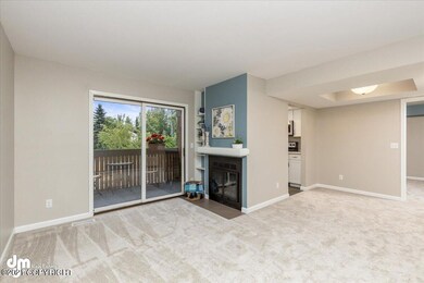 13-Living Room 20210729-DW-4193